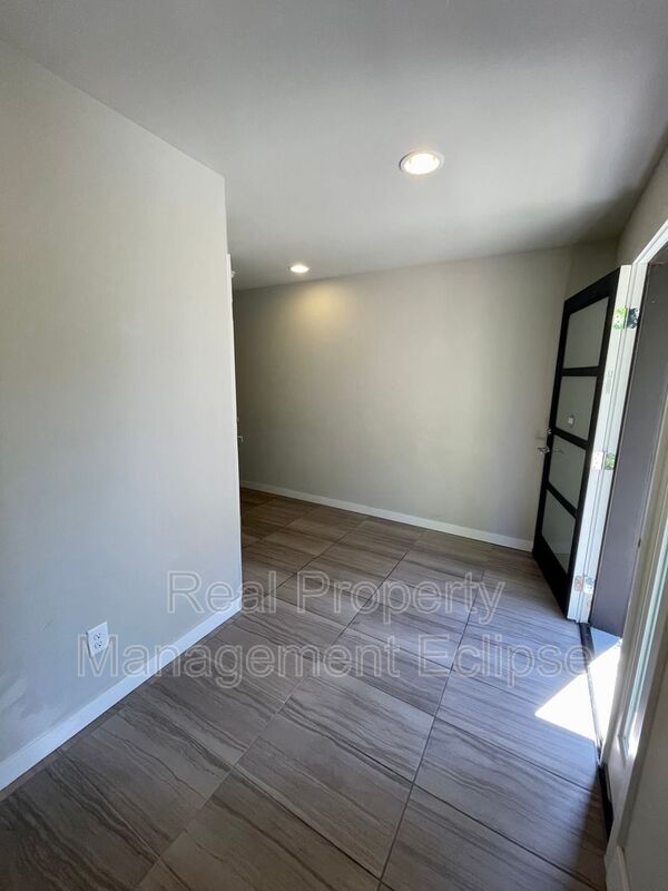 Building Photo - 1525 139th Ct NE