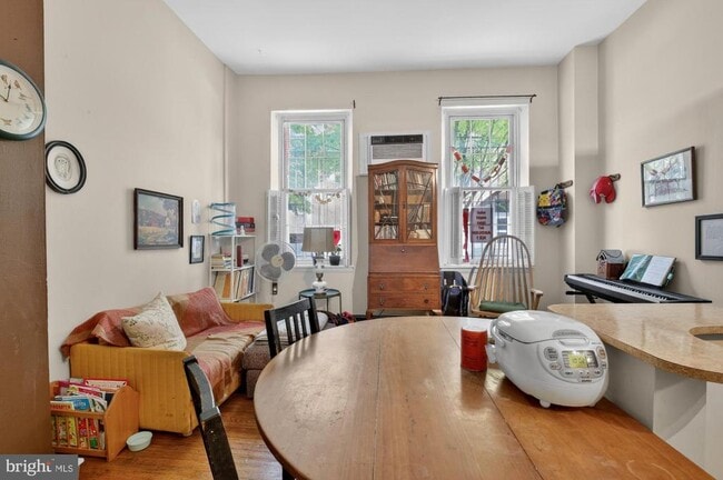 Building Photo - 1336 Lombard St