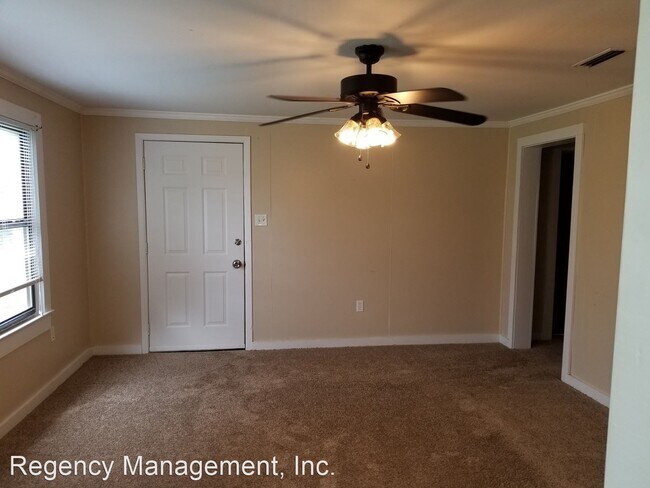 Building Photo - 2 br, 1 bath House - 106 Airport Rd