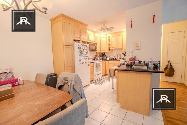 Building Photo - 1 bedroom in Newton MA 02460