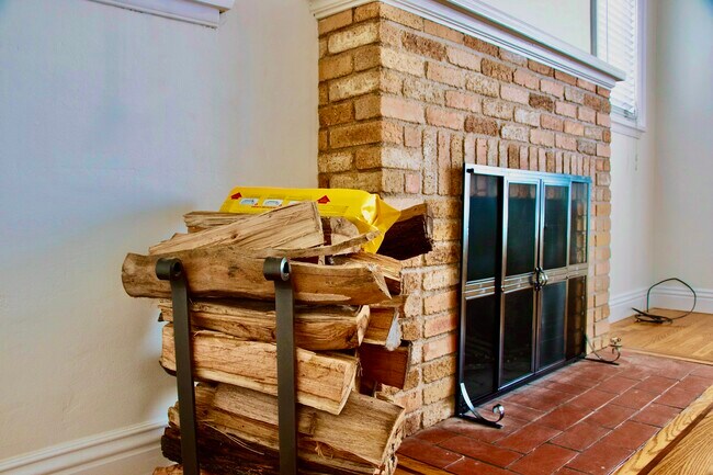 Foto del edificio - 11133 Rincon Dr