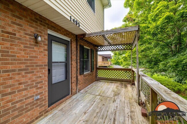 Foto del edificio - Recently Updated Home Near Virginia Tech