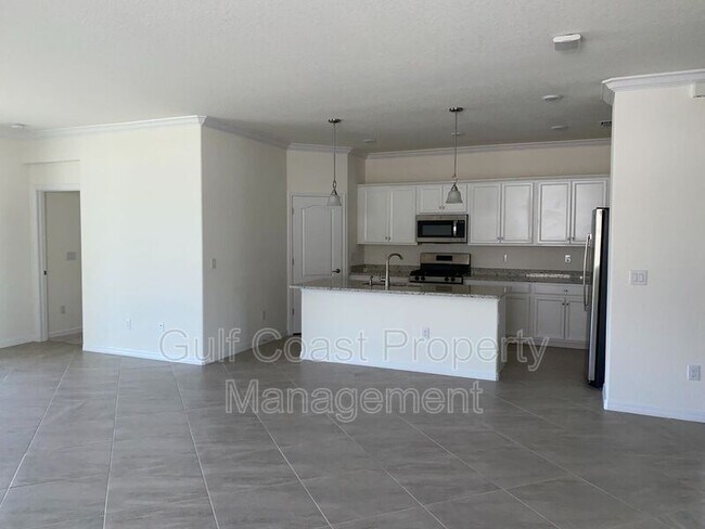 Building Photo - 17414 Blue Ridge Pl
