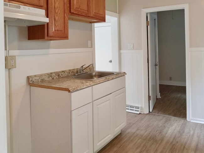 Foto del edificio - One Bedroom Detached House FOR RENT in Bridgeton, NJ $1050