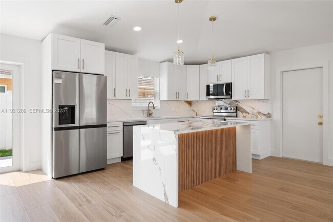 Foto del edificio - 102 SW 13th Ave