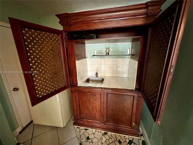 Foto del edificio - 287 NE 118th Terrace