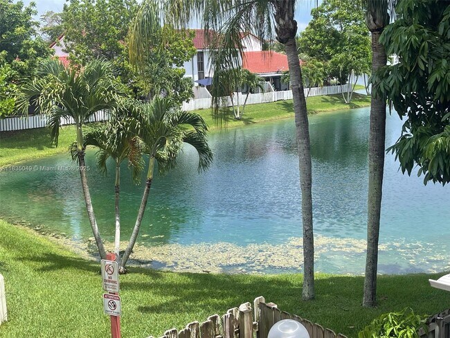 Foto del edificio - 1107 San Remo Cir