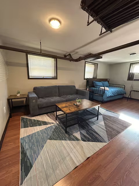 Foto del edificio - 3701 N Racine Ave