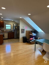 Building Photo - 52 Vinton St
