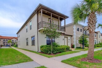 Building Photo - 6903 Vista Hermosa Dr