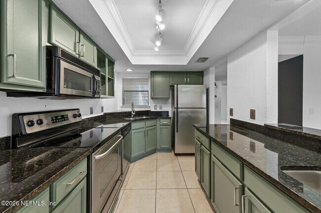 Foto del edificio - 864 Shoreline Cir