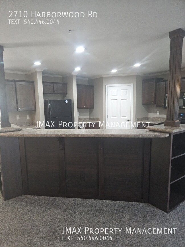 Foto del edificio - 2710 Harborwood Rd