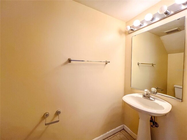 Building Photo - 4532 SW 45th Dr