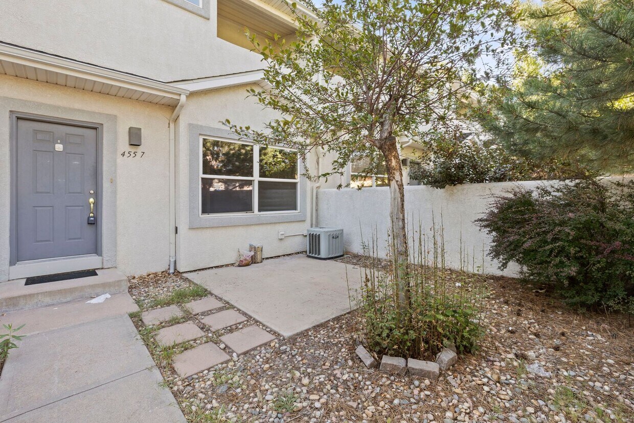 Primary Photo - JUST REMODELED 2 bedroom/2 car garage with...