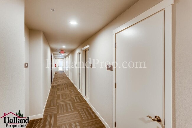 Building Photo - North Bethany Condo With Amazing Views!!! ...
