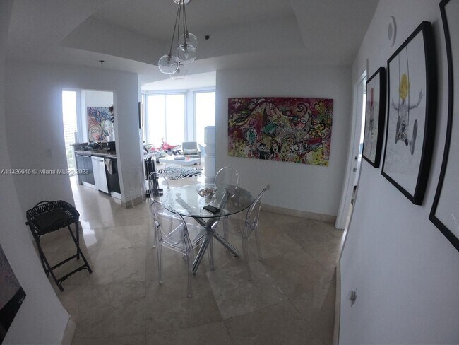 Building Photo - 6515 Collins Ave