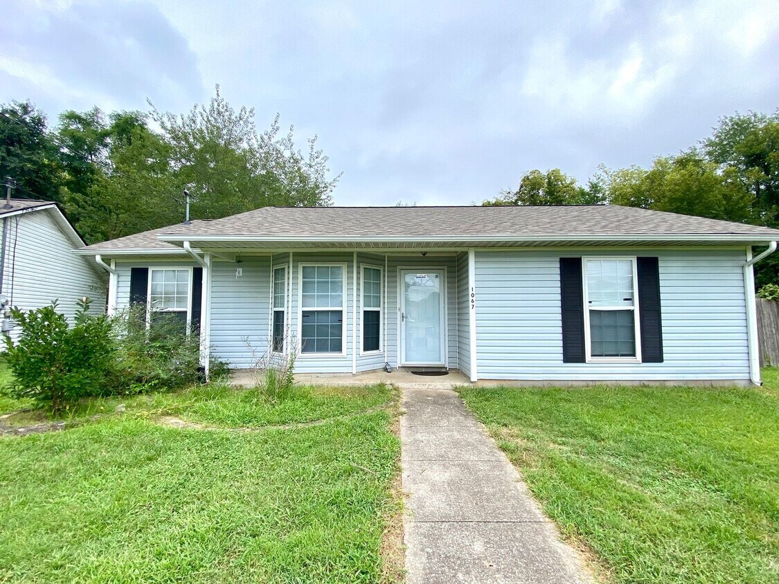 Primary Photo - 1067 Shadow Ridge Ave