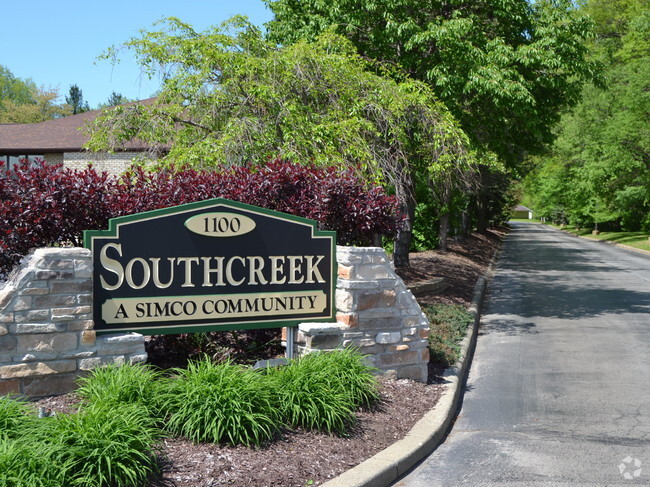 Building Photo - Southcreek Apartments