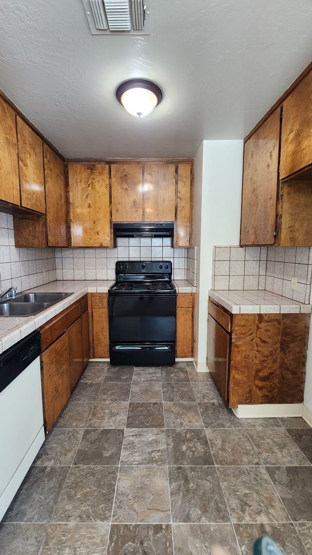 Foto del edificio - 7004 N Half Moon Dr