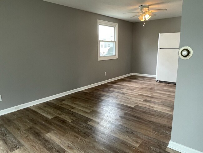 Building Photo - 330 Sundridge Dr