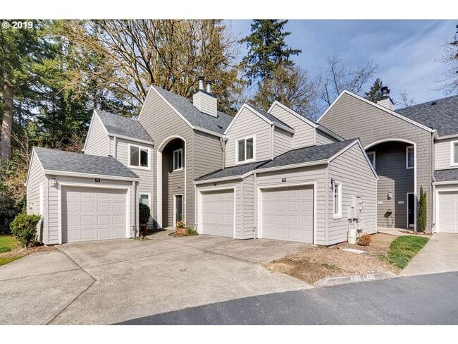 Building Photo - 5225 Jean Rd
