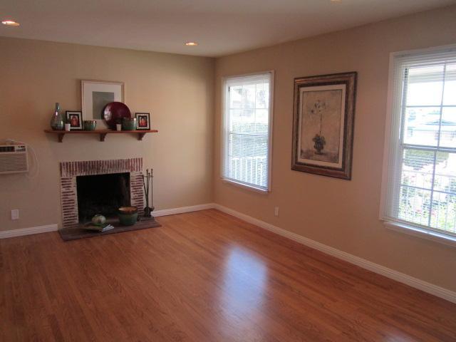 living room - 2908 Casitas Ave