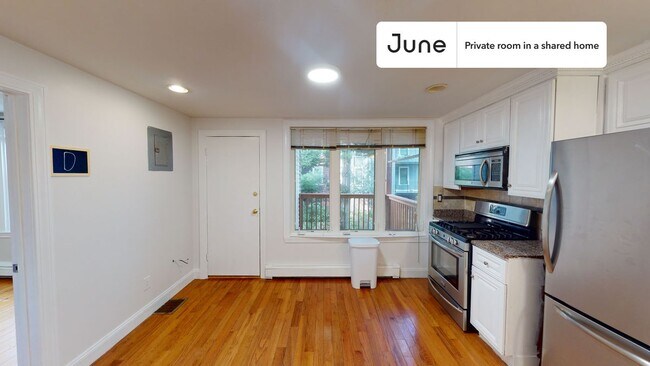 Foto del edificio - Room in Shared 4 bed/1 bath home