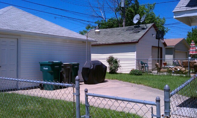 Foto del edificio - 6801 Barrie St