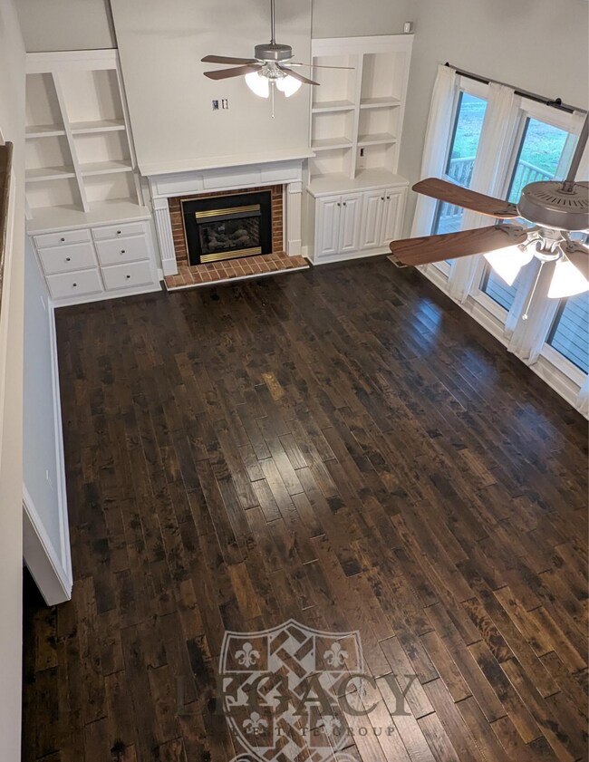 Foto del edificio - 9919 Maxwell Ln