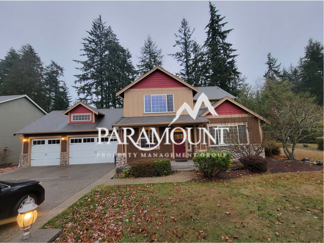 Primary Photo - Spacious 3 Bedroom in Port Orchard!