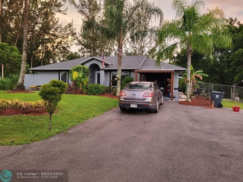Primary Photo - 17946 32nd Ln N