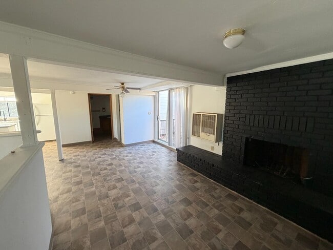 Building Photo - 3282 Bursell Rd