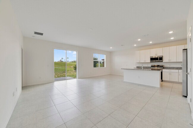 Foto del edificio - 662 Fairview Ave