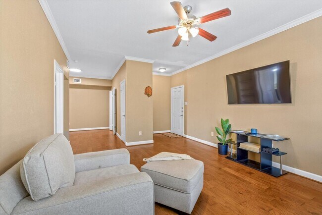 Foto del edificio - 2255 Braeswood Park Dr