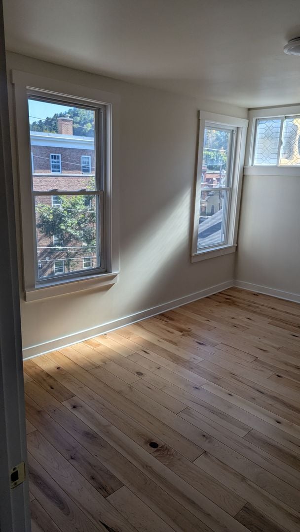 Photo - 4-4 Monsignor Crosby Ave Apartment