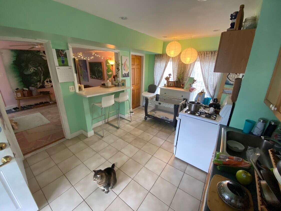 30 Hanson St Unit 2, Somerville, MA 02143 Apartments in Somerville