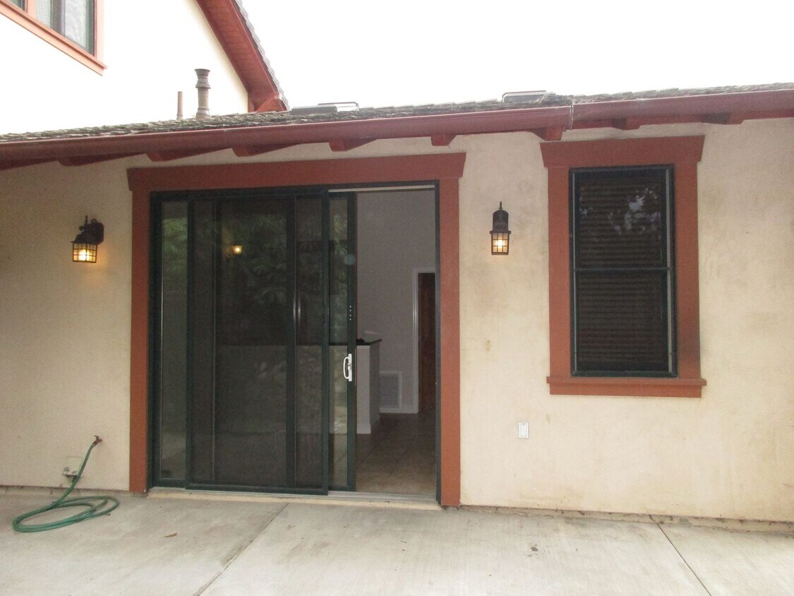 1234 Cramer Cir, Carpinteria, CA 93013 Townhome Rentals in