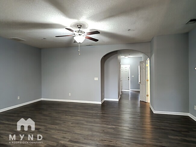 Building Photo - 356 Azalea Cir