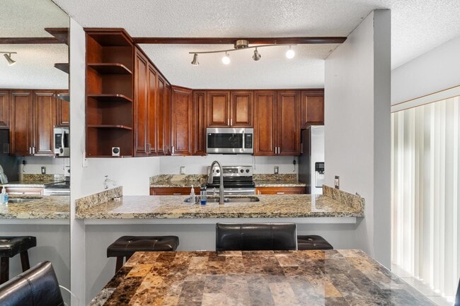 Building Photo - 2410 24th Way