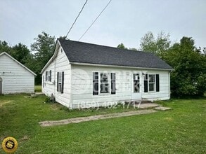 Building Photo - 106 Simpson Ln