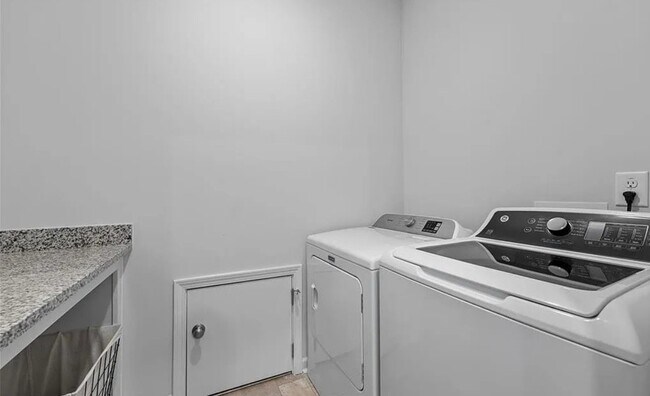 Foto del edificio - 6232 Cadence Dr