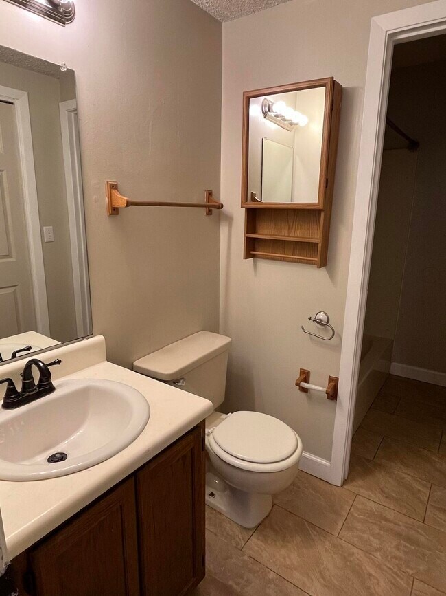 1501 Green Acres Blvd, Fort Walton Beach, FL 32547 House Rental in