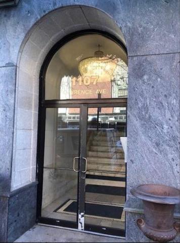 Foto del edificio - 1107 W Lawrence Ave