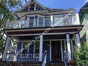 Building Photo - 496 W Ferry St