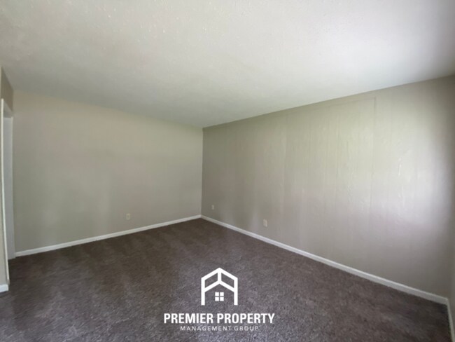 Foto del edificio - 4254 Windermere Rd