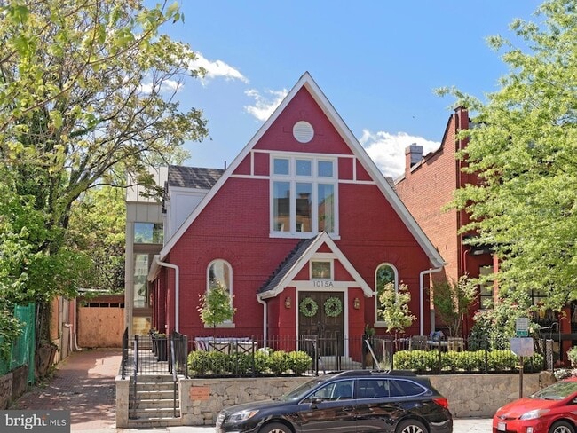 Photo - 1015 D St NE Townhome