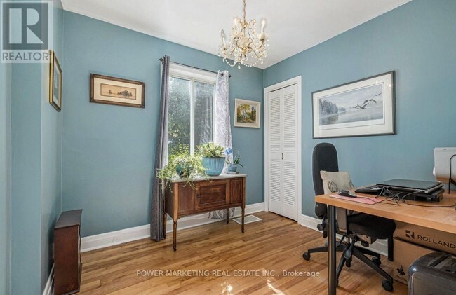 Building Photo - 42 Côte-des-Neiges Rd