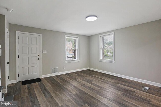 Foto del edificio - 5107 Laurel Ave