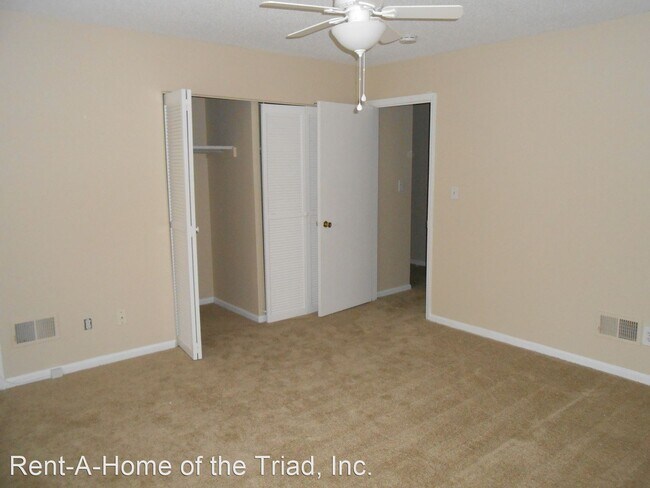 Foto del edificio - 3 br, 2.5 bath House - 4703 Champion Court