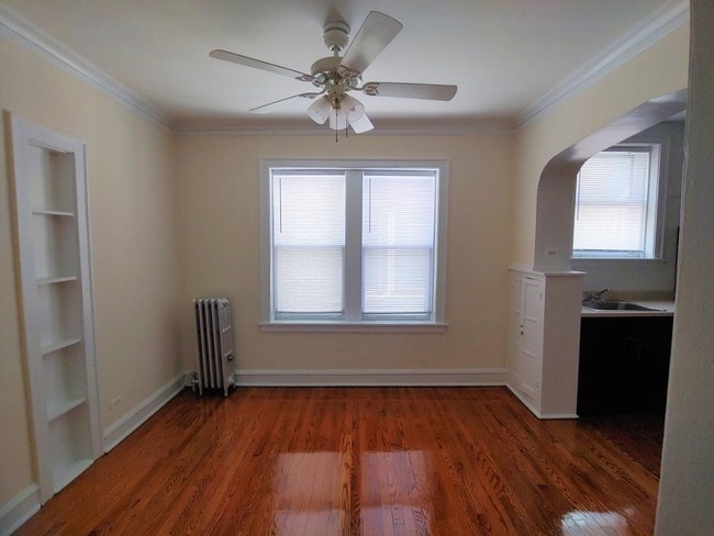 Building Photo - Classic Chicago 1 Bedroom